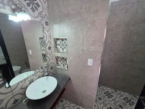 Venta casa 3 ambientes en Don Bosco Este.