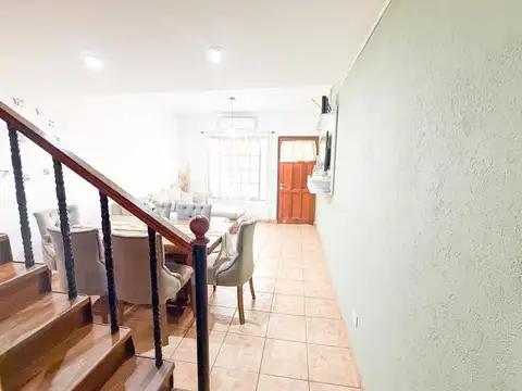 Depto Tipo Casa en Venta de 4 ambientes