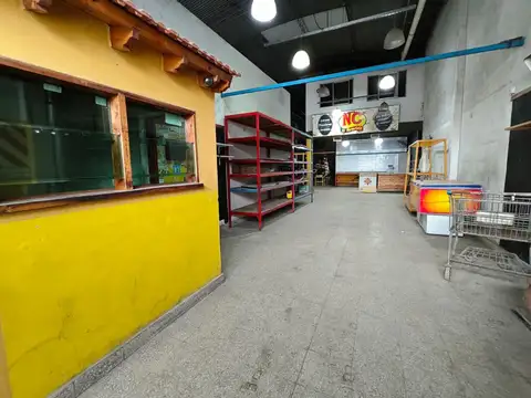 Galpon en Alquiler en Remedios de Escalada, $ 2.500.000