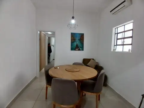 Depto Tipo Casa 3 ambientes con 2 baños