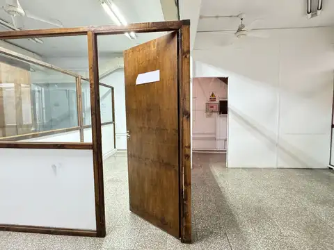 Oficina en Venta con 1 cochera