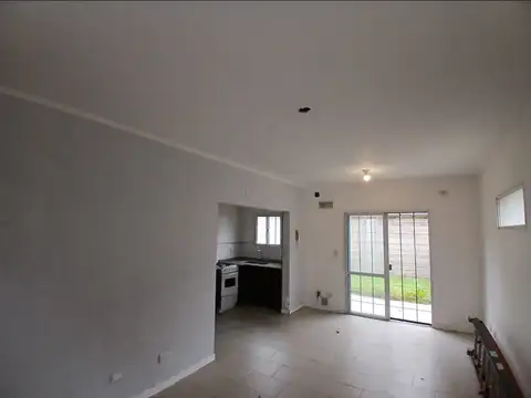 Casa en Alquiler en Monte Grande, $ 600.000
