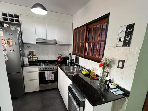 DUPLEX 3 AMBIENTES EN CARAPACHAY
