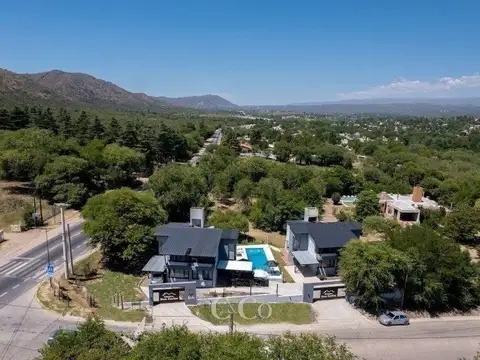 Venta Moderno Complejo Equipado En San Antonio De Arredondo Con Pileta A Mts De Ruta 14