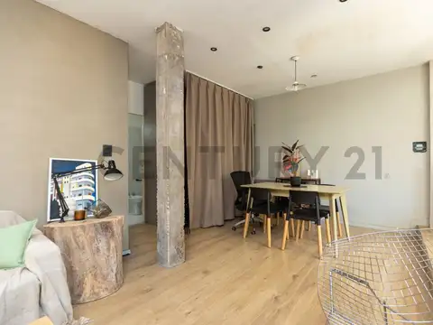 PH 3 AMBIENTES MUY LUMINOSO, CON JARDÍN Y PARRILLA – EXCELENTE UBICACIÓN EN VILLA MAIPÚ. Permuta