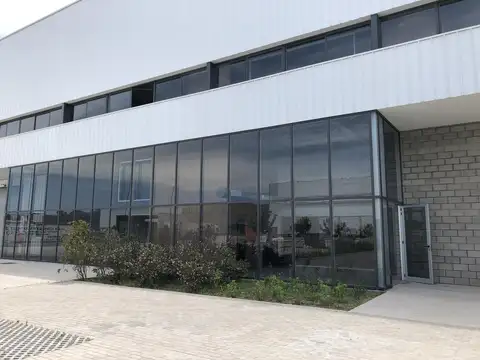 Depósito 6400m2 en Polo Industrial Ezeiza