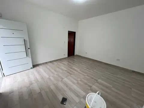 Depto Tipo Casa en Alquiler en Villa Lugano, $ 950.000