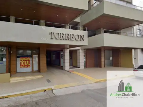 Cochera cubierta en primer piso, zona centro - Edificio Torreon