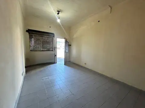 Venta Monoambiente al frente Avellaneda