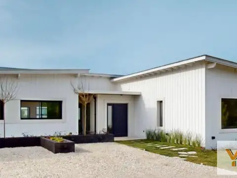 Casa en venta - 4 Dormitorios 4 Baños - 997,32Mts2 - Pinamar