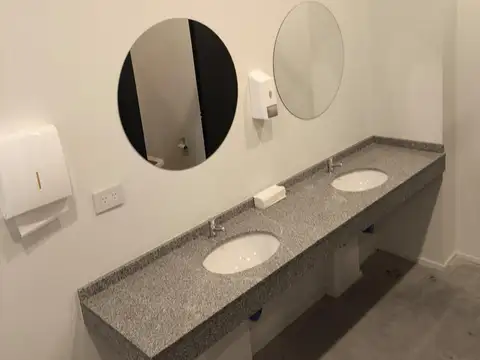 Plaza TN 1° Piso Of 8 + Cochera