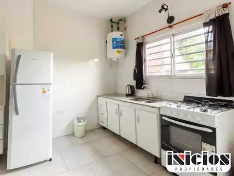 Casa 3 ambientes con 1 baño