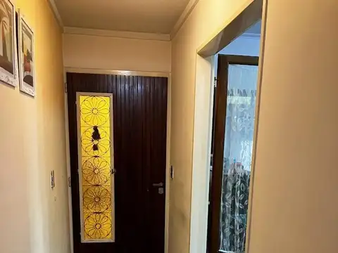 Casa 6 ambientes con 4 baños