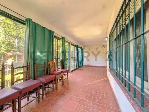 CASA | 3 AMBIENTES | QUINCHO | JARDÍN | COCHERA | FRAY LUIS BELTRÁN