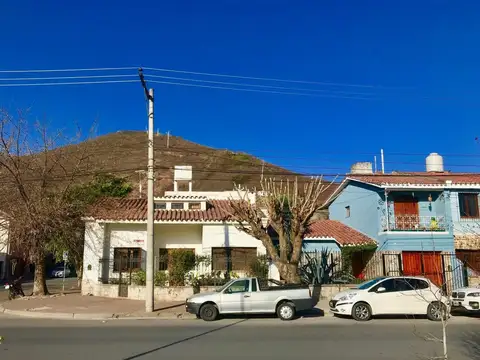 Oport.inversion Casa 5 Dorm Refaccionar H.yrigoyen 200