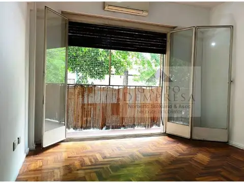 PALERMO. 3 AMBIENTES. PATIO. LUMINOSO. BALCÓN CORRIDO