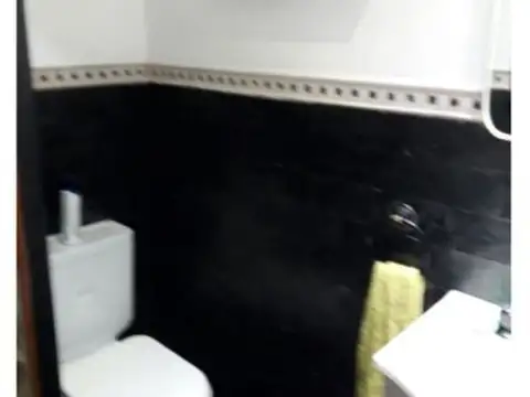 CASA EN VENTA 4 amb / mas   1 depto de 2 ambientes/o quincho  terreno propio APTO CREDITO