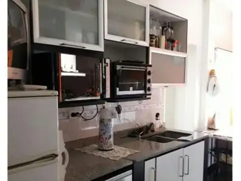 Casa 5 ambientes con 4 baños
