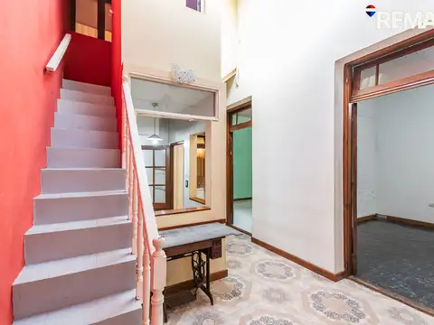 VENTA ESPECTACULAR CASA 4 AMBIENTES EN PATERNAL
