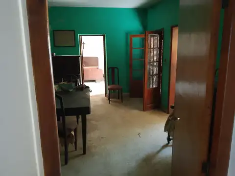 Casa en venta en Pichincha, zona facultad de Medicina, calle Santa Fe 2800