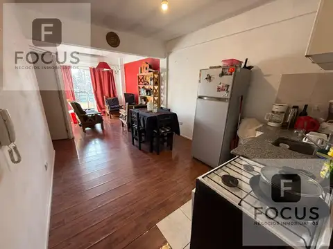 Departamento 2 Ambientes con balcón en Santos Lugares!
