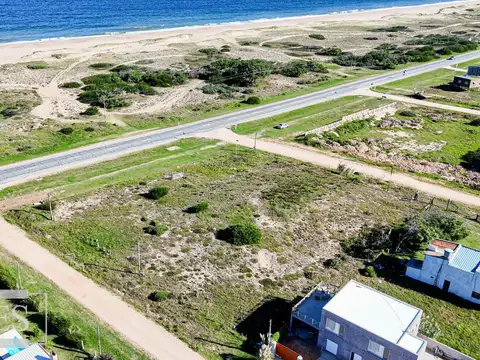 Terreno en Venta 60  mts Frente