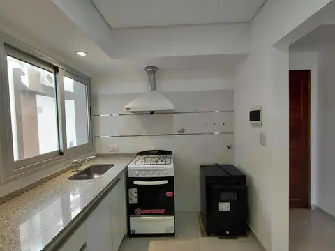 VENTA PH DEPARTAMENTO 2 AMB CON JARDIN EN PLANTA BAJA - MERLO -