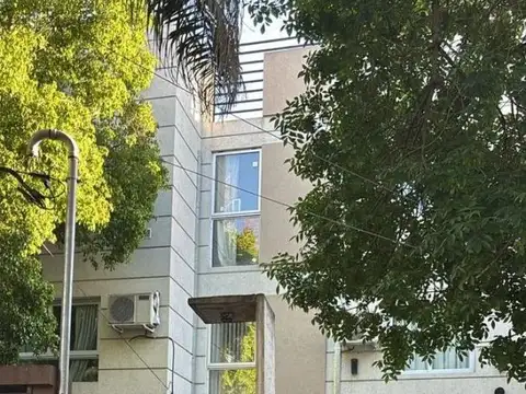 VENTA PH DEPARTAMENTO 2 AMB CON JARDIN EN PLANTA BAJA - MERLO -