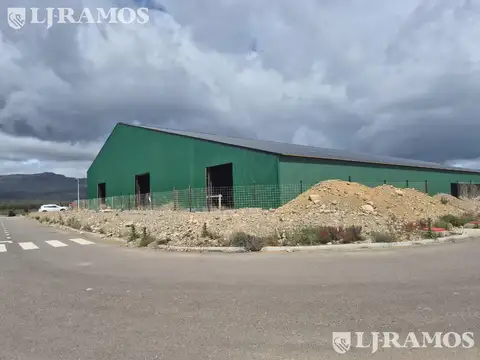 VENTA. ALQUILER. Galpón en PARQUE INDUSTRIAL. PITBA. San Carlos De Bariloche