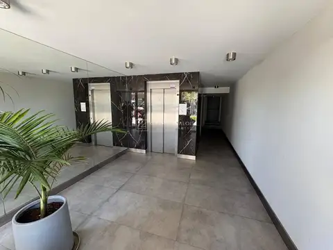 Departamento en Alquiler en Caseros, $ 490.000