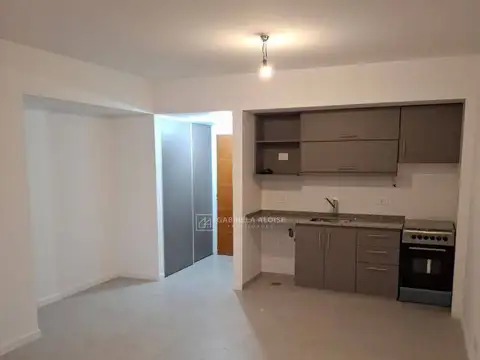 Alquiler de Departamento 1 Ambientes en Zona Centro, Caseros