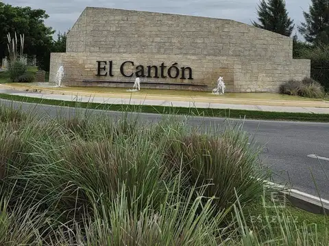 Terreno en Venta de 927,0 m2