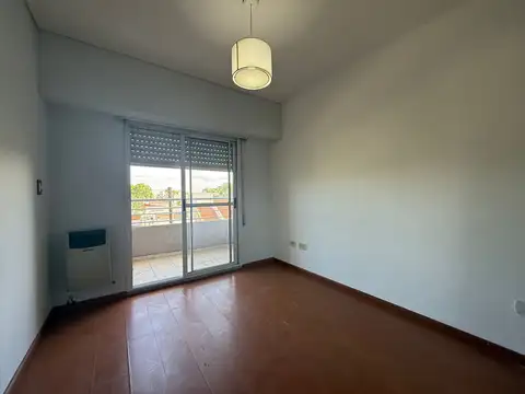 Excelente semipiso 2 ambientes