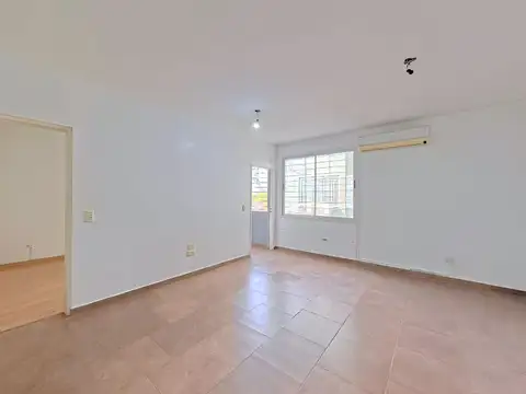 Iberá 6000, Piso 1