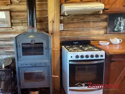 Casa 4 ambientes con 2 baños
