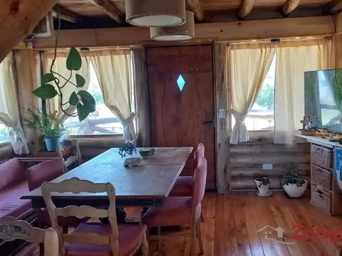 Casa en Venta con 3 cocheras