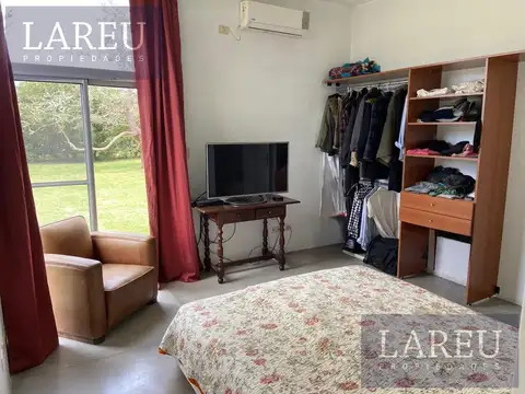 Casa 5 ambientes con 2 baños