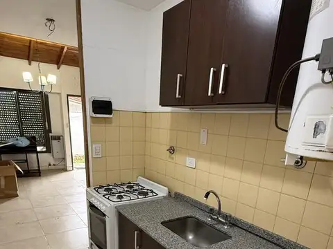 Depto Tipo Casa 2 ambientes con 1 baño
