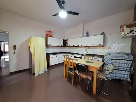 Casa en Venta en Barrio España y Hospitales, USD 100.000