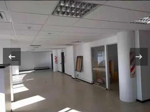 EDIFICIO DE OFICINAS/ opcion a alquiler por piso.
