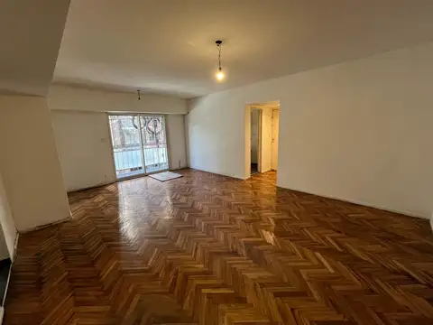 Venta. Departamento 4 amb. Cochera. Fitz Roy y Santa Fe.