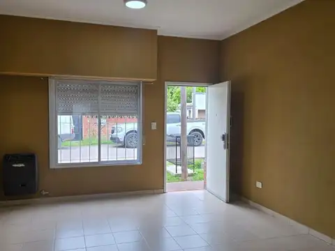 Departamento en Alquiler en Cañuelas, $ 350.000