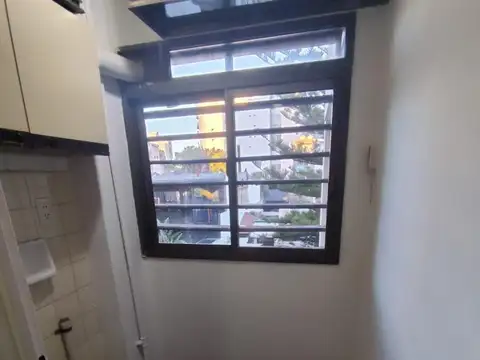 Departamento en Alquiler en Ramos Mejía, $ 900.000
