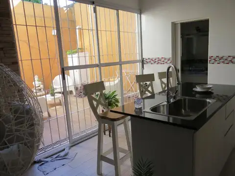 Depto Tipo Casa en Venta en Lanús Este, USD 110.000