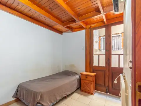 Departamento 6 ambientes con 2 baños