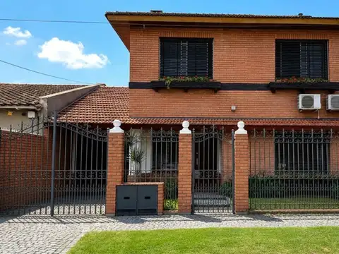 Juan Clark 800 San Isidro