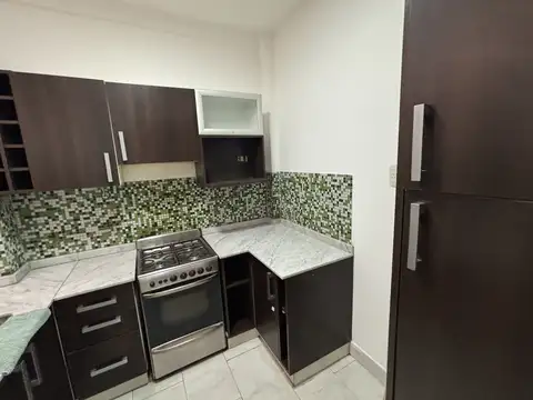 Dos Ambientes con Mejoras en Barrio Ingles Caballito! Hualfin