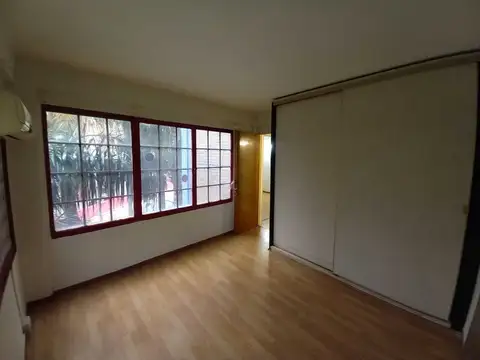 Departamento  en Alquiler en Morón, G.B.A. Zona Oeste, Argentina