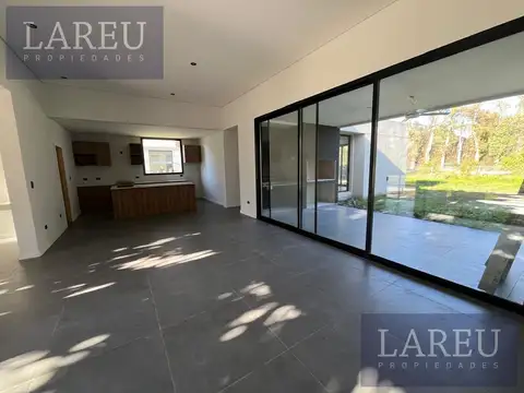 Casa en Venta en Manzanares, USD 225.000