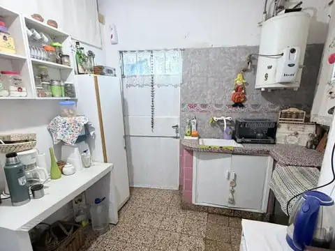 Casa 6 ambientes con 1 baño